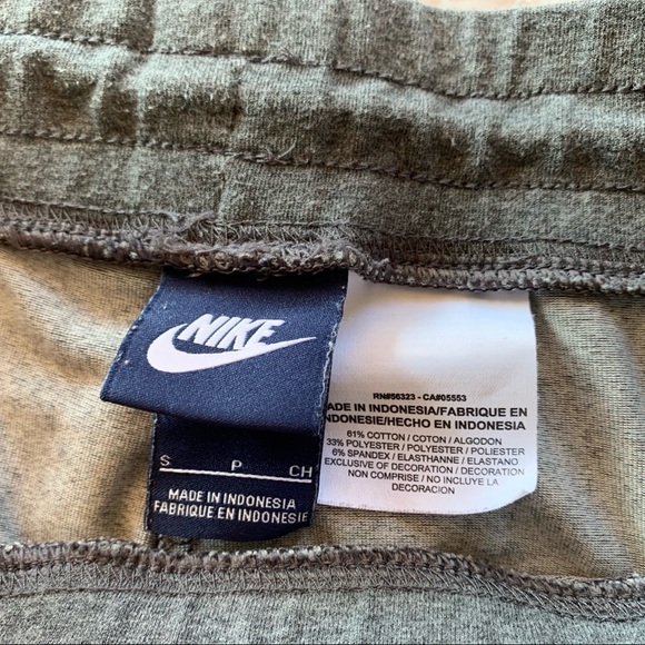 Nike Yoga Pants (S) - Picture 2 of 2